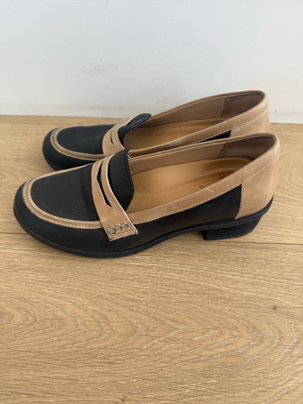 Dansko Danica Two-Tone Black and Tan Loafers